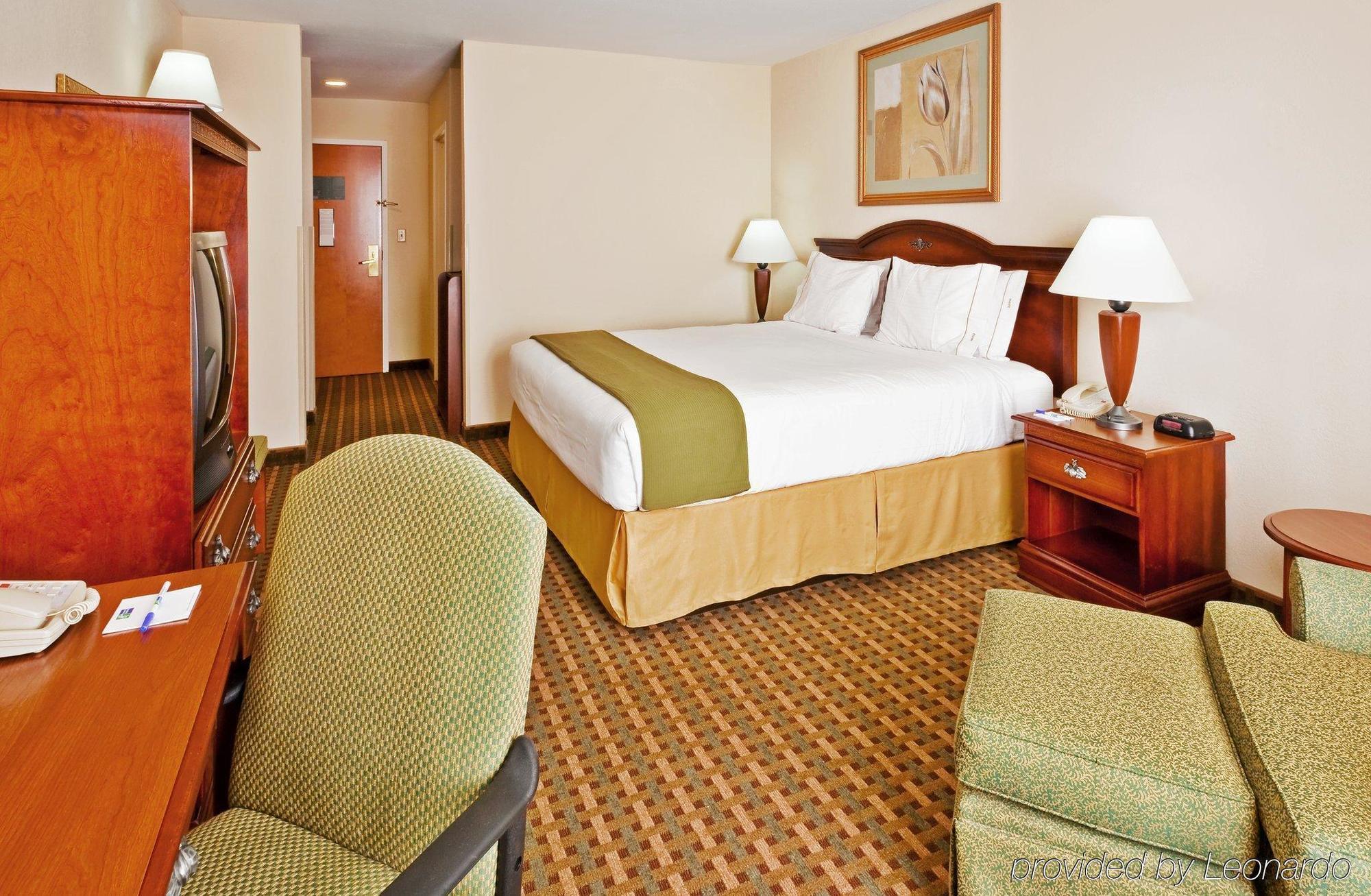 La Quinta Inn & Suites By Wyndham Meridian Phòng bức ảnh