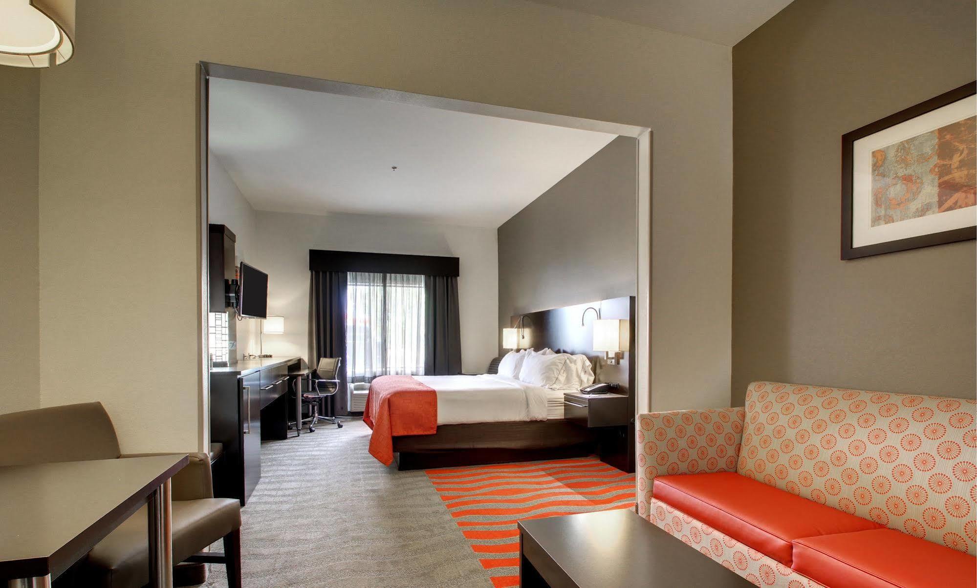 La Quinta Inn & Suites By Wyndham Meridian Ngoại thất bức ảnh
